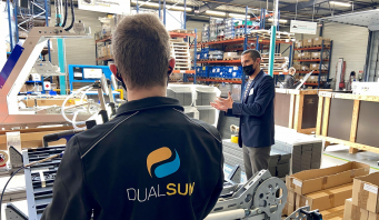 Jérôme Mouterde lors de l'inauguration de la nouvelle ligne de production de Dualsun à Jujurieux