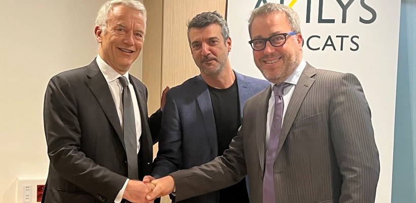 LQ10717609C_picture_0_cropped.jpg De gauche à droite : Patrick Martin, PDG du groupe Martin Belaysoud, Jérôme Rouch, fondateur de NED, et Didier Flavenot, PDG de Téréva.